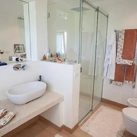 Villa Volpe Spiaggia Privata E Piscina